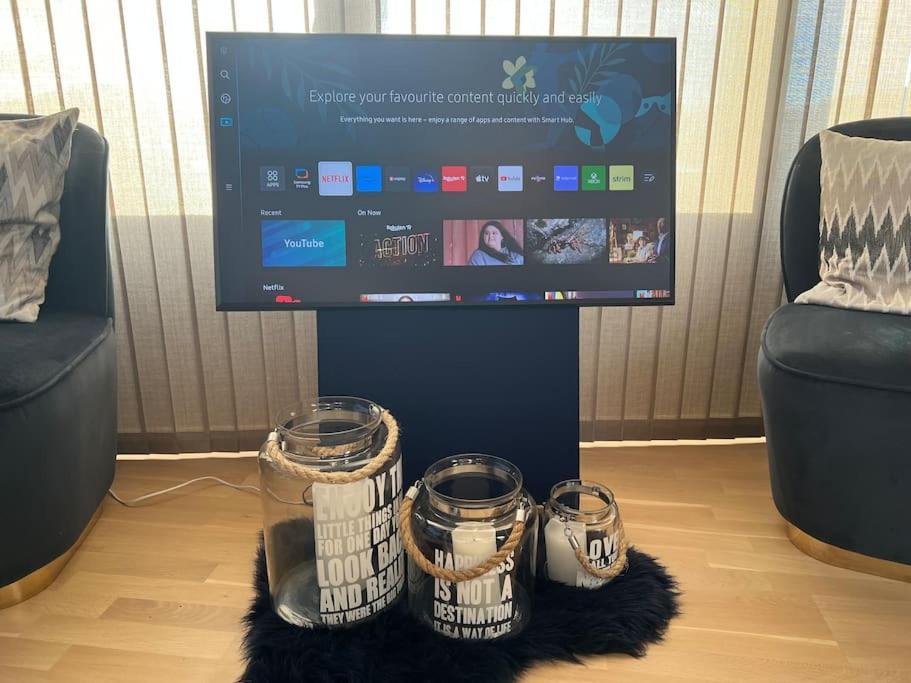 Attraktiv & Smart Funkishytte Pa Nes Strandhager. Årnes Екстериор снимка